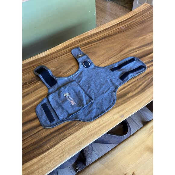 Dog Vest Thunder Shirt Dog Size Small 15-25lbs Grey - Best Solution for Anxiety - Picture 1 of 16